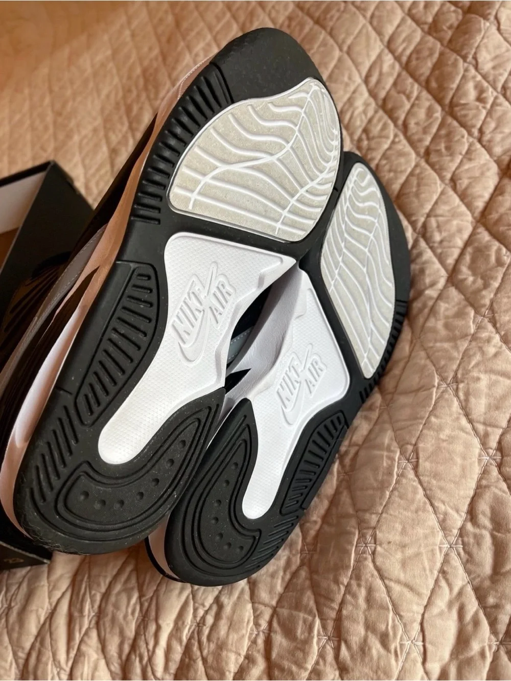 Jordan max aura